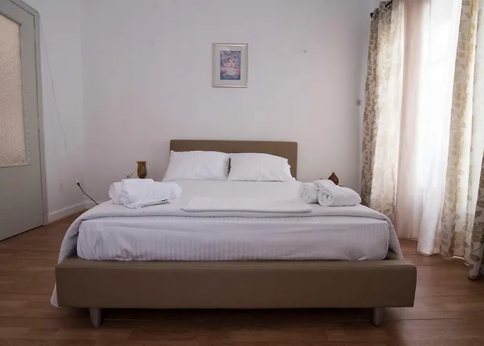 펜션 Naxian Harmony 300m From The Beach Naxos City